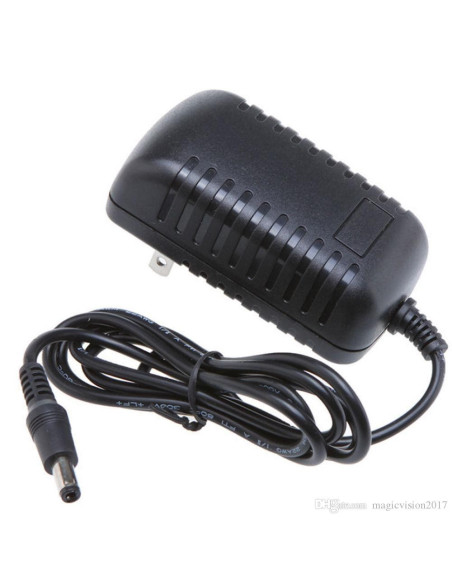 Adaptador AC/DC 110-240VAC a 12VDC 2A Reales